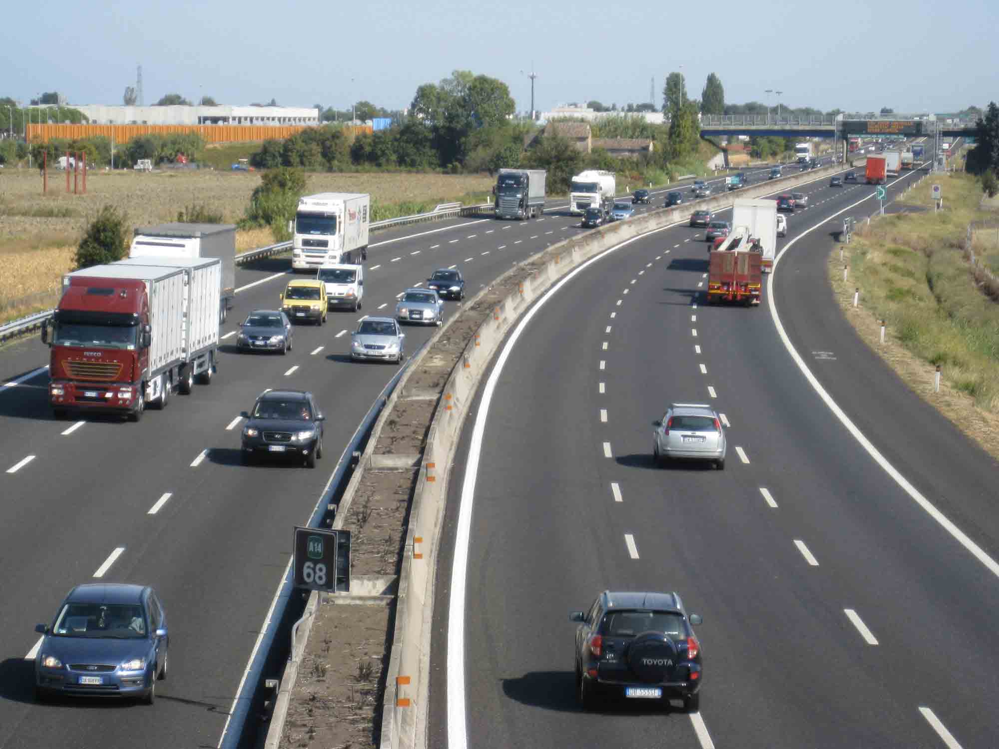 Cruise Control in Autostrada