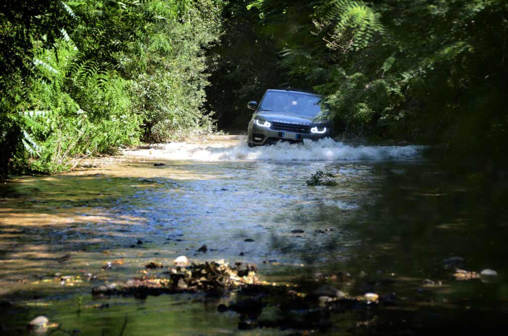 Land Rover Land Rover