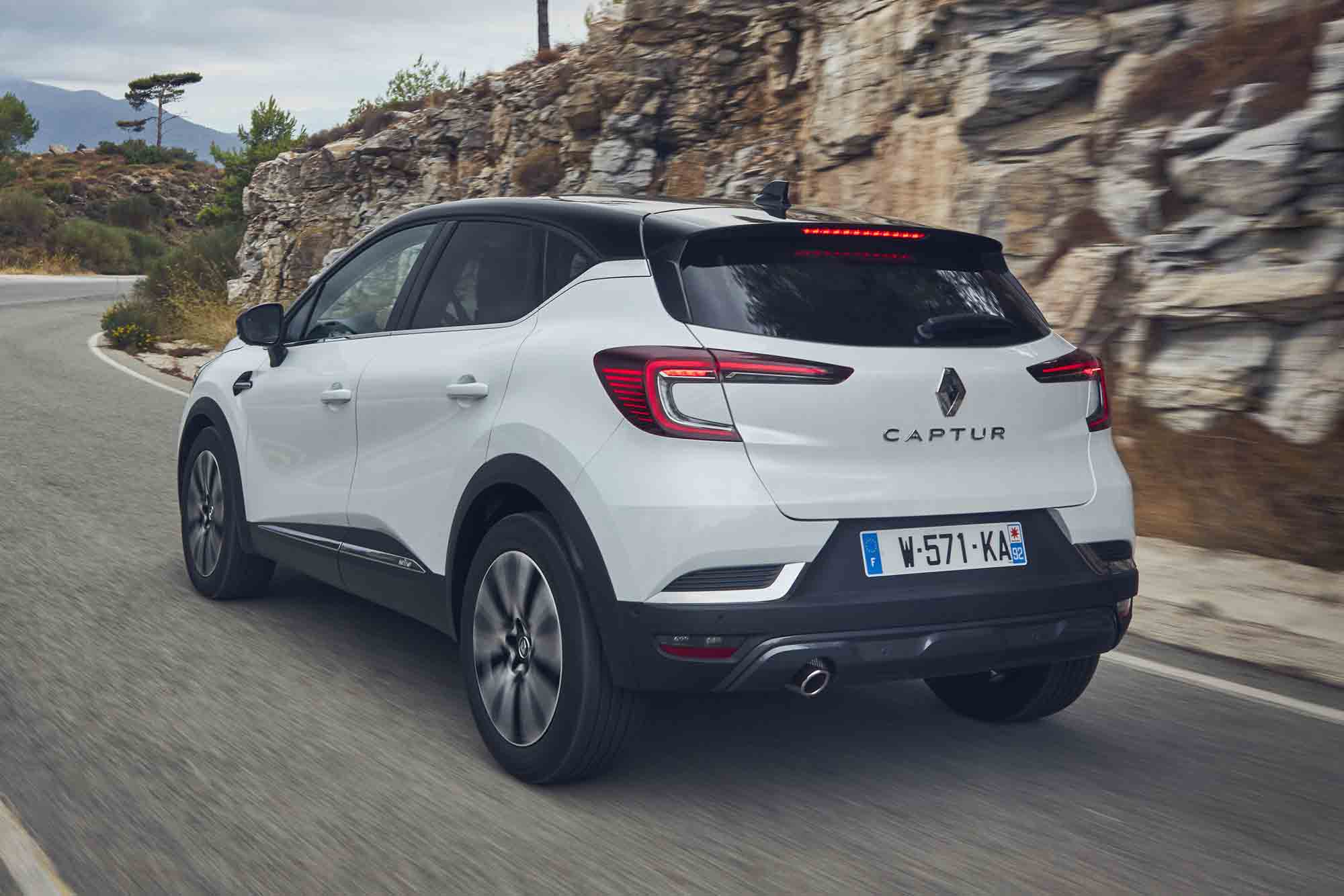Retro Renault Captur Ibrida