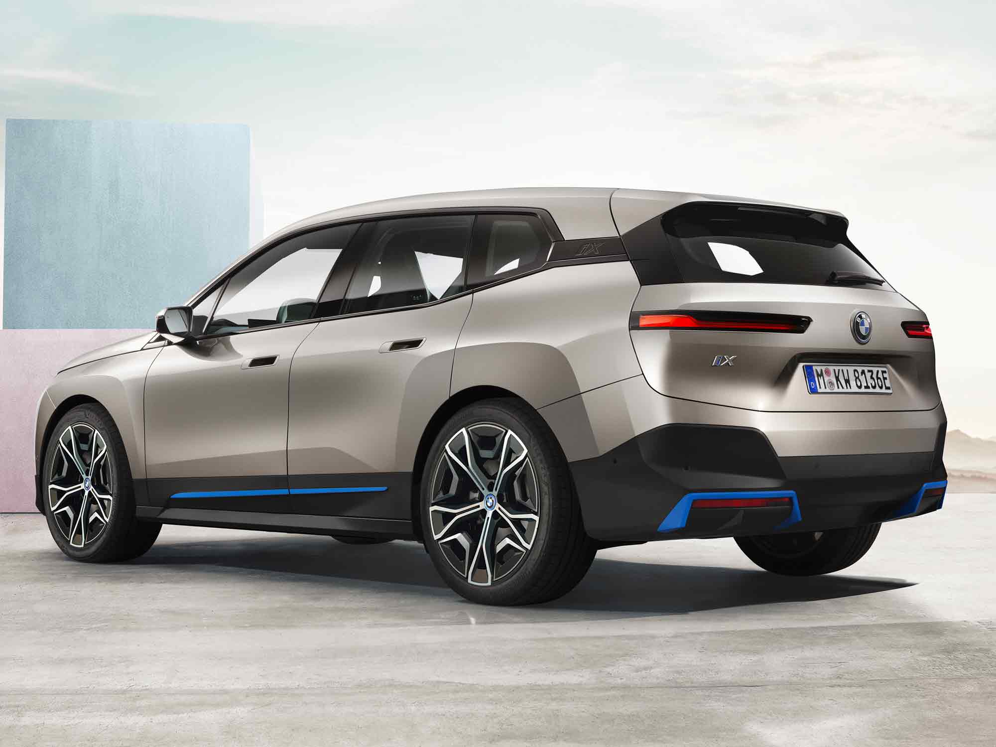 Nuova BMW iX Nuova BMW iX