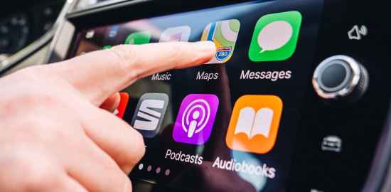 Android Auto e Apple CarPlay senza veli: un confronto tra i due sistemi
